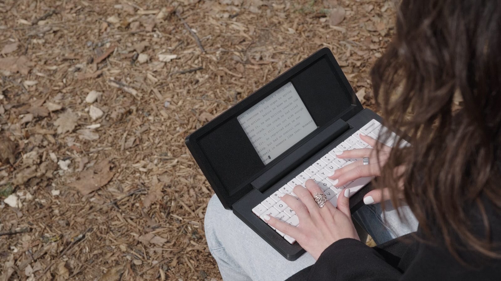 Writing outdoors with Zerowriter Fold